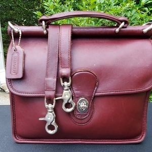 Beautiful WILLIS Bag in the rare color of  CURRANT